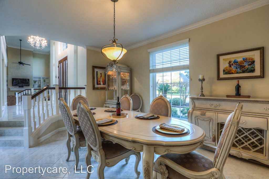 11 Hickory Shadows Dr - Photo 3 of 11