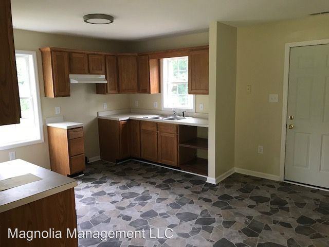 1020 Doctor M.L.K. Jr Blvd - Photo 2 of 9