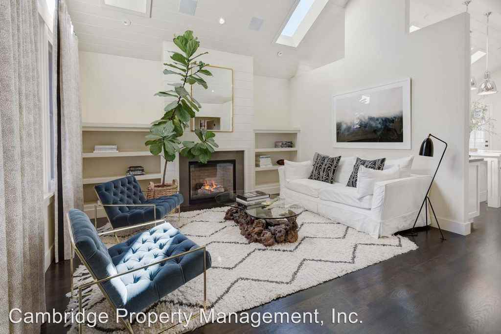 434 Fulton St - Photo 3 of 25