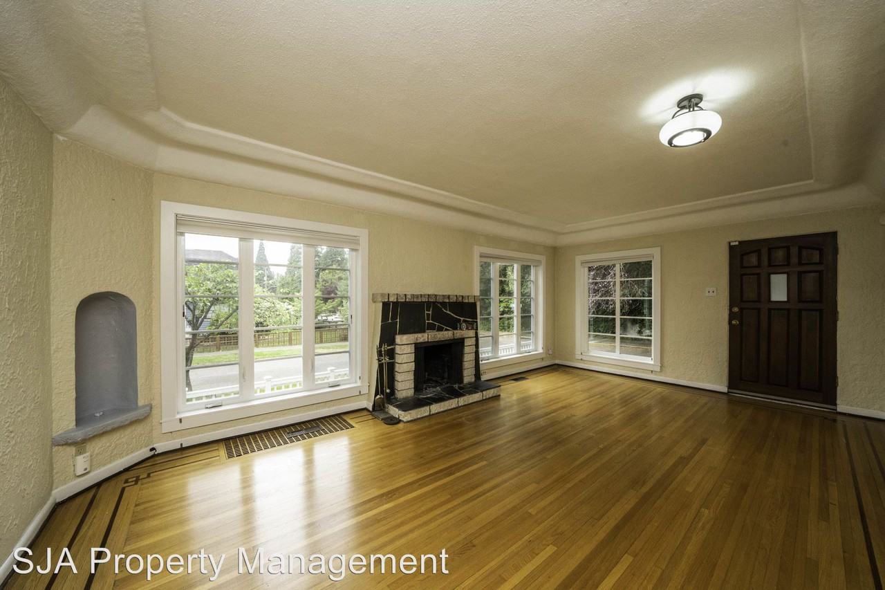 2201 E Blaine St - Photo 3 of 16