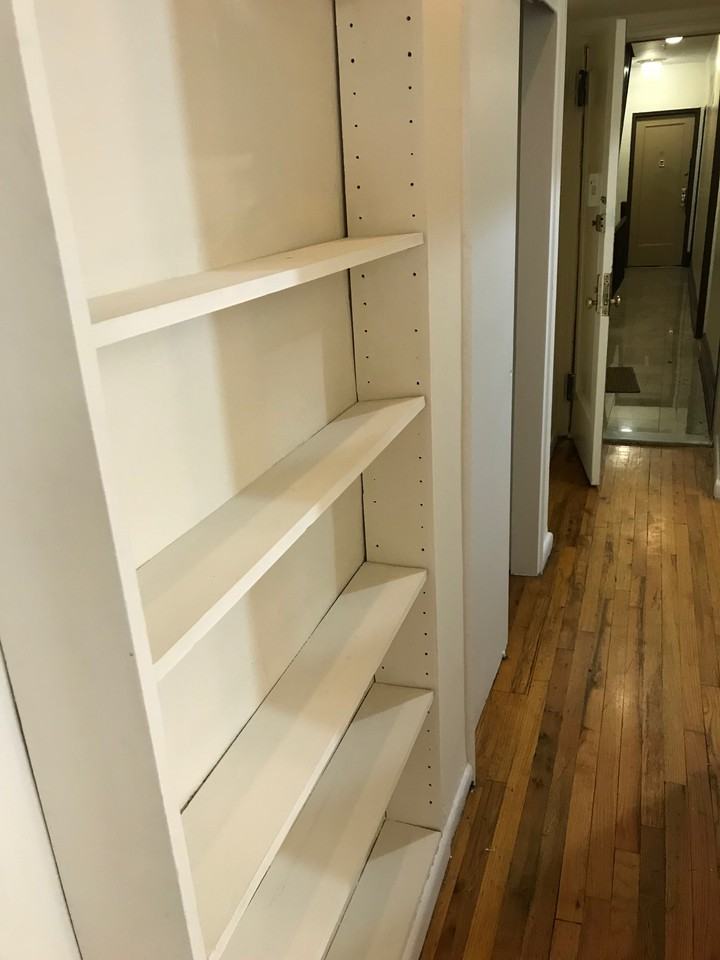 Broadway & W 85th St #3e