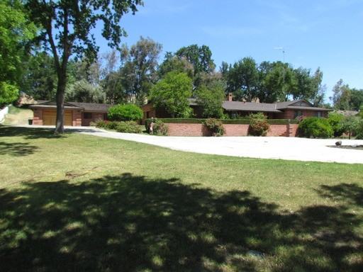 10867 Rodden Rd - Photo 2 of 15