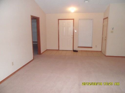 212 E Seminole St - Photo 3 of 18