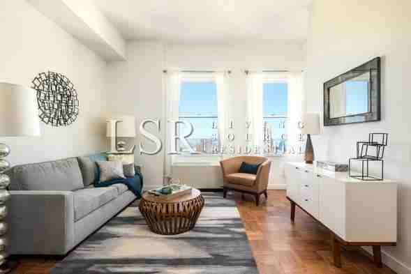 20 Exchange Pl #1204