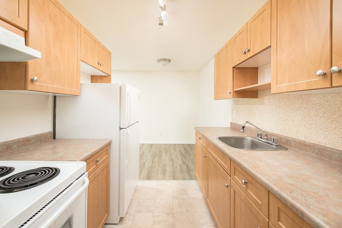 Grant Manor 9120 149 St NW, Edmonton, AB T5R 1C2 Apartment for Rent