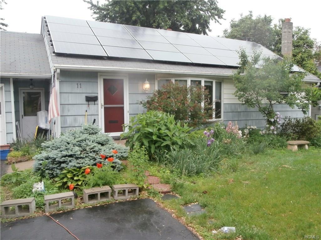 11 Sycamore St - Photo 2 of 12