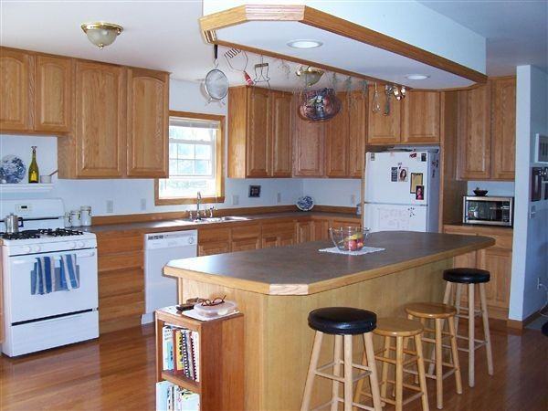 8450 Eli Dr - Photo 3 of 15