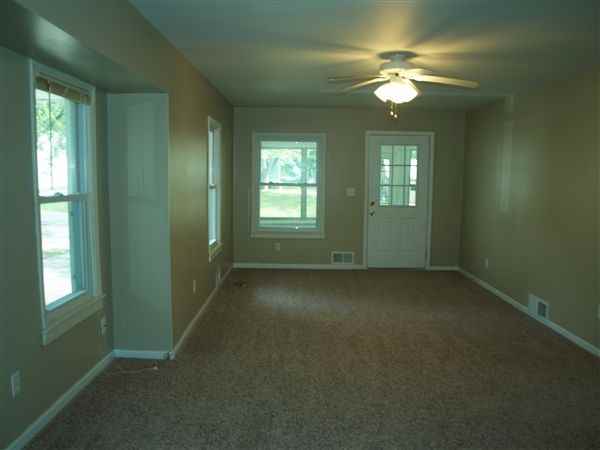 2932 Overhill Rd - Photo 3 of 16