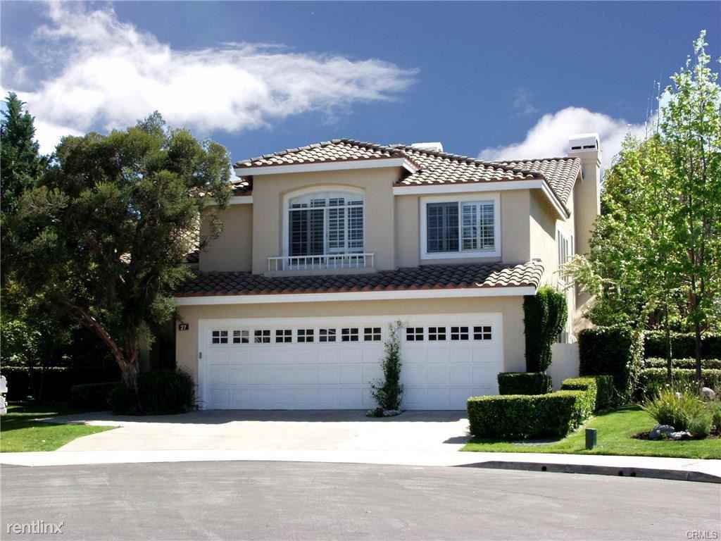 27 Riviera - Photo 2 of 4