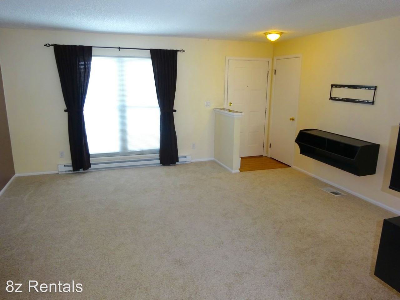 1087 Lilac St - Photo 3 of 25