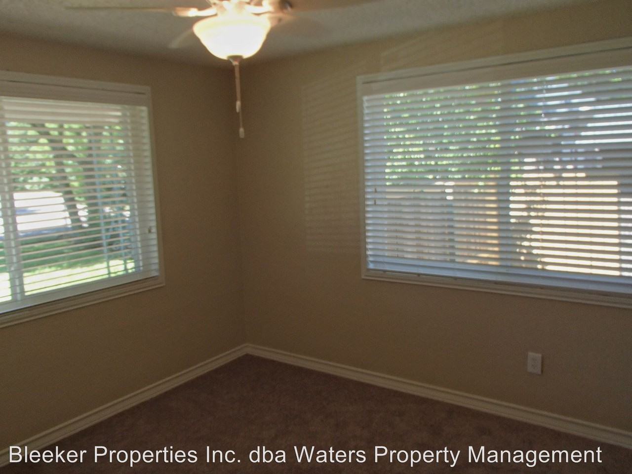 311 W 11th St - Photo 2 of 7