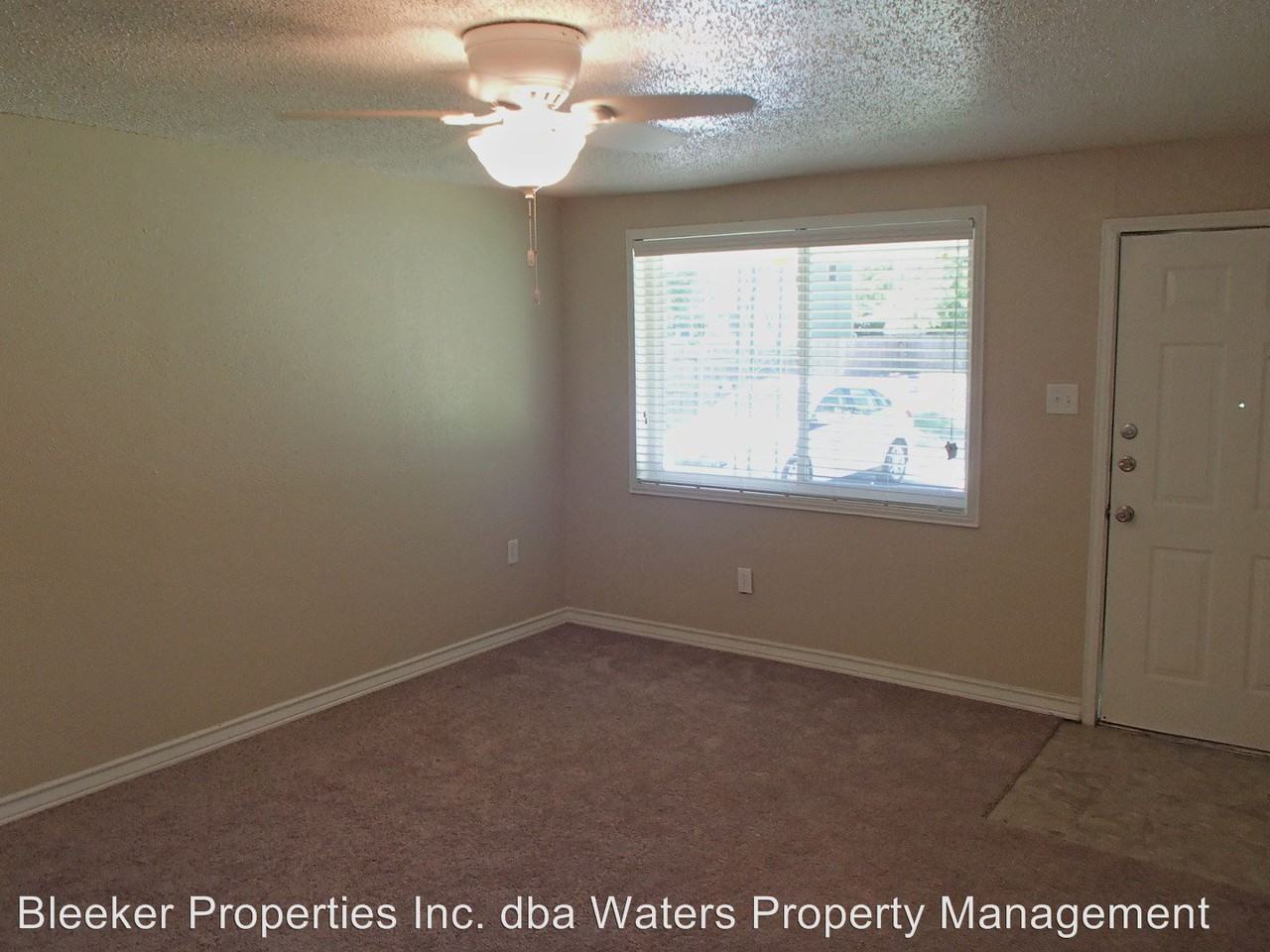 311 W 11th St - Photo 3 of 7