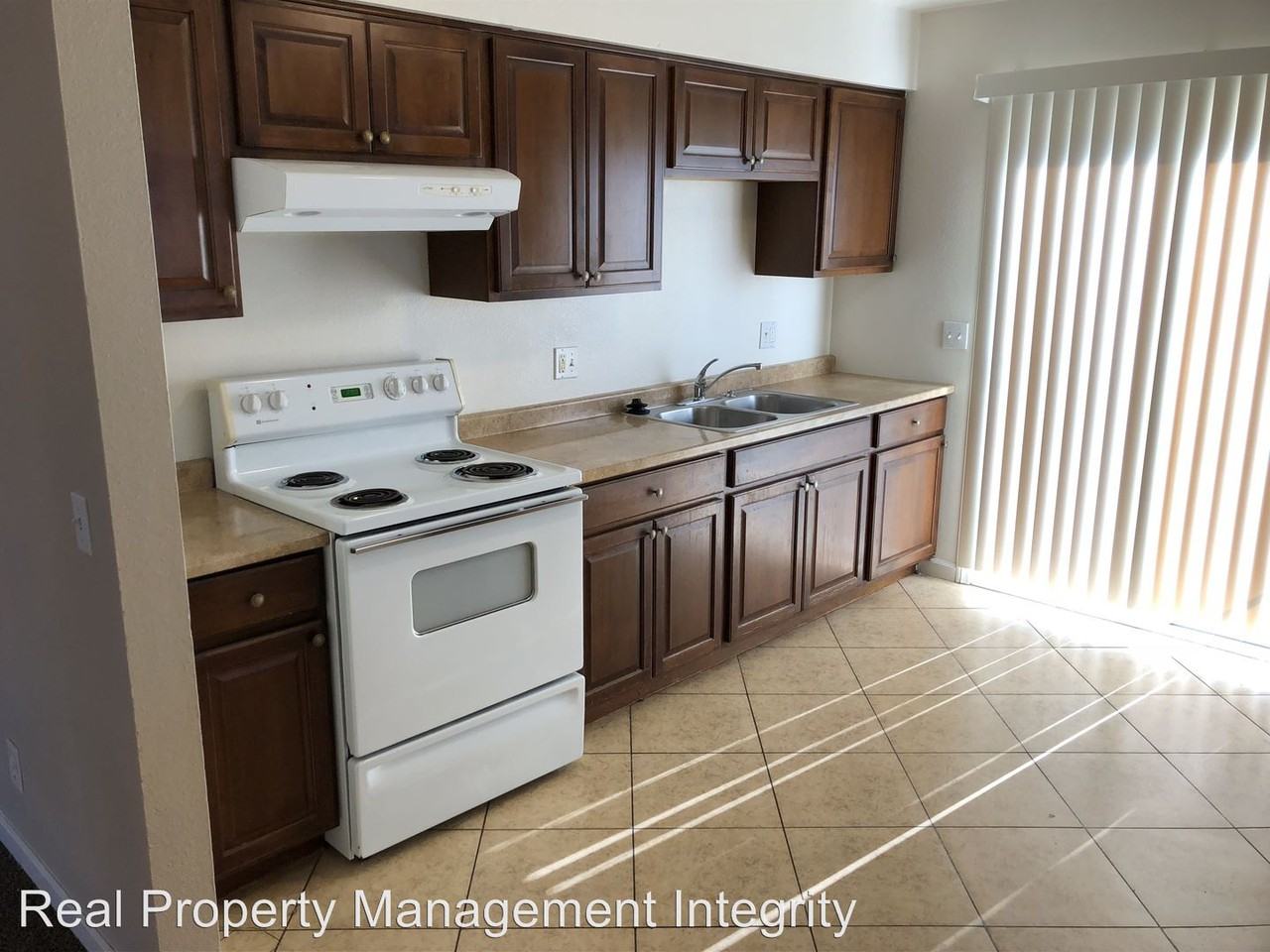 475 N. Hamilton Ave. - Photo 3 of 16