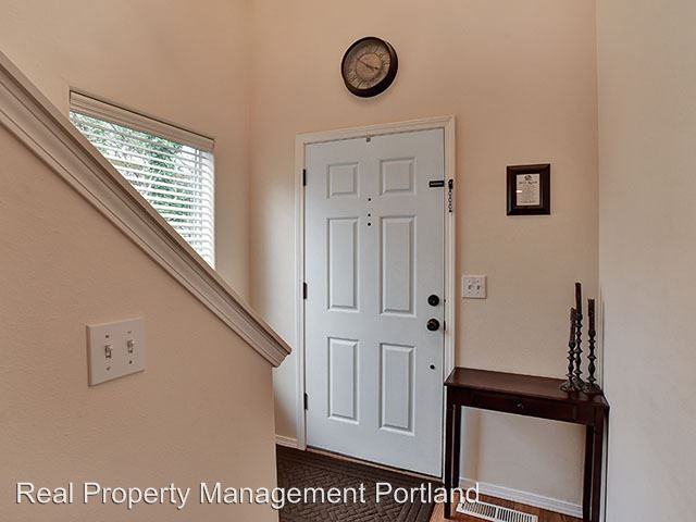 10495 SW Franklin Ln - Photo 3 of 18