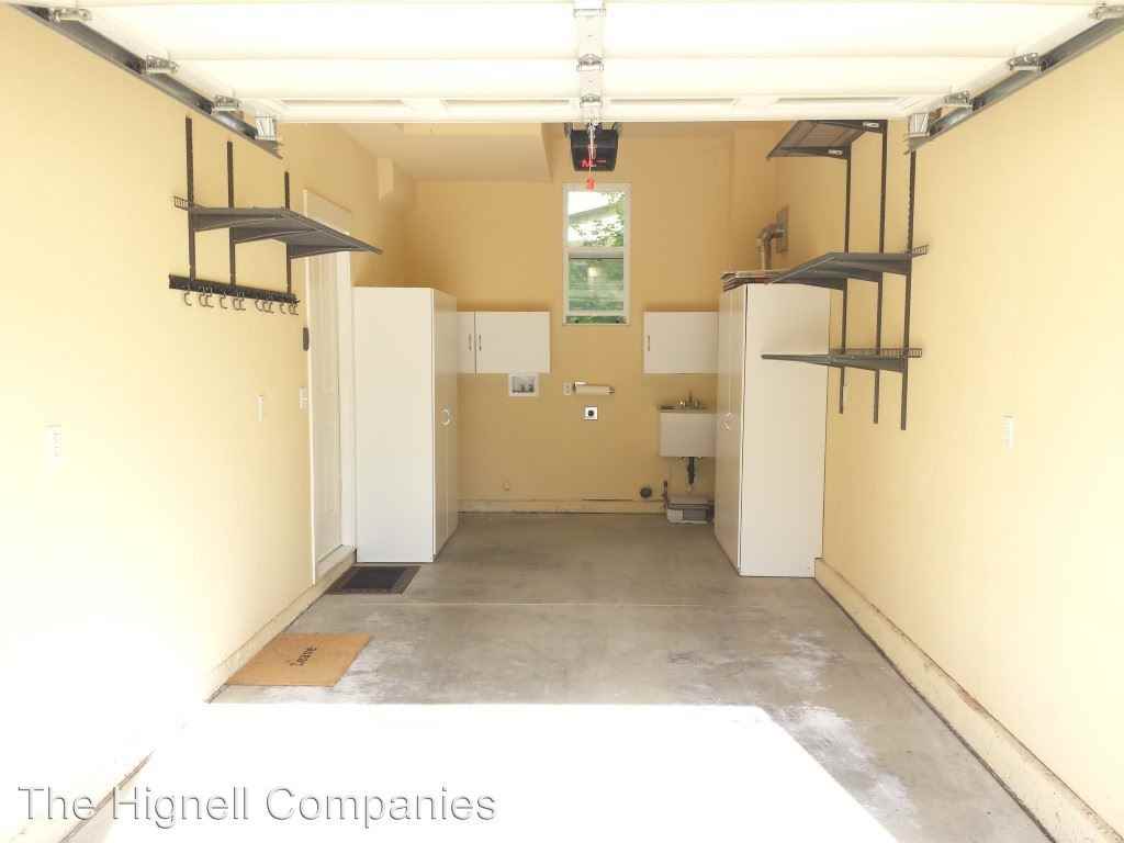 2868 Leland Ave - Photo 3 of 11