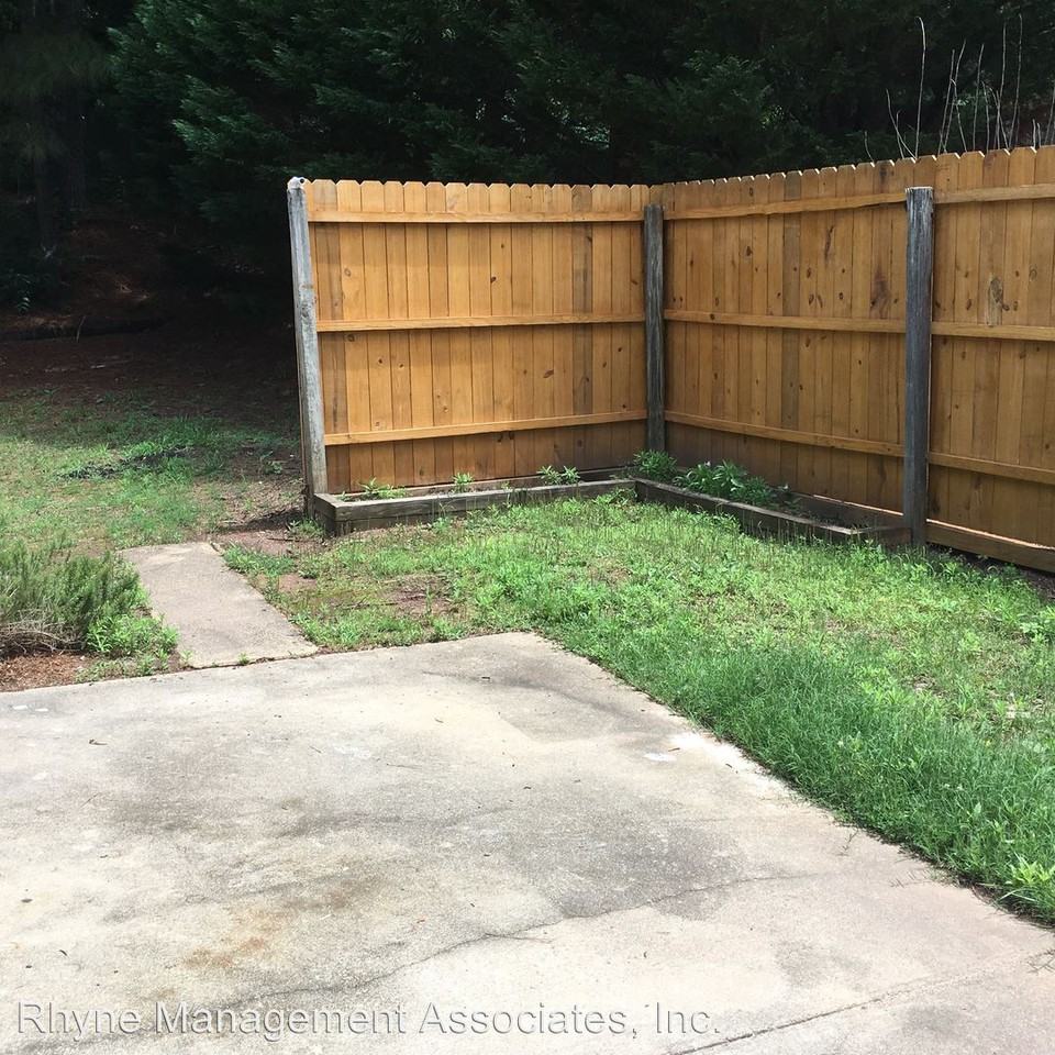 6504 Keystone Dr - Photo 2 of 7