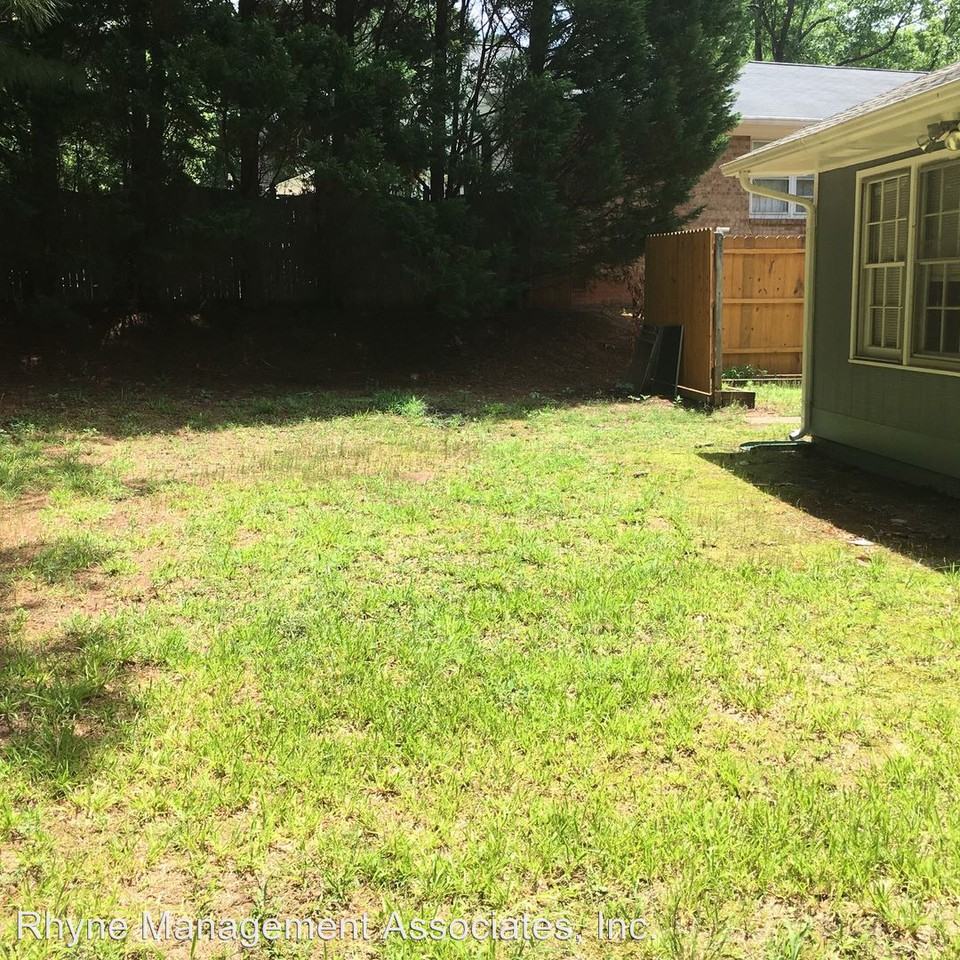 6504 Keystone Dr - Photo 3 of 7