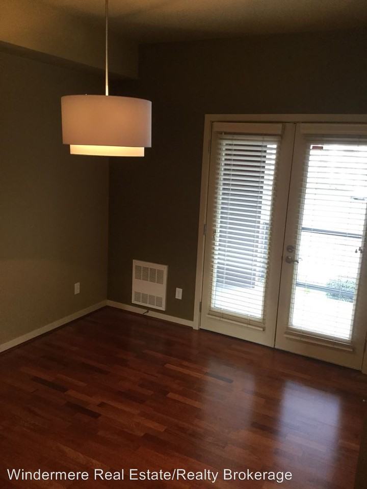 12062 Minor Way - Photo 2 of 15
