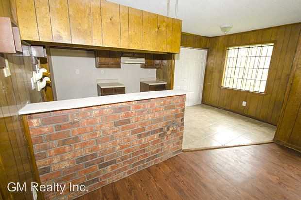 5135 Valdaz Rd - Photo 3 of 9