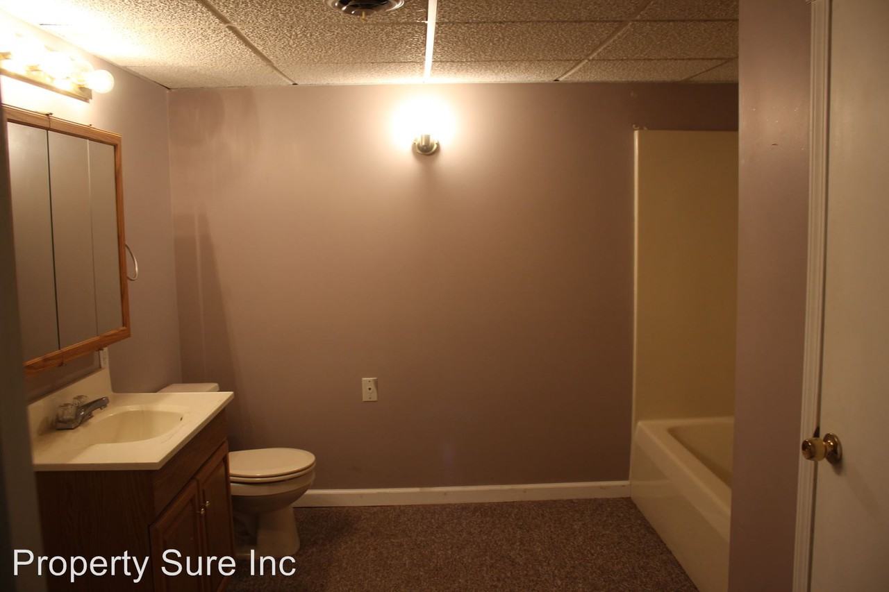 1013 R St - Photo 3 of 28