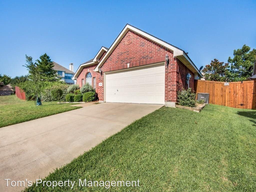 5136 Stonecrest Dr - Photo 3 of 22