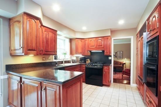16 Regent Ln - Photo 2 of 16