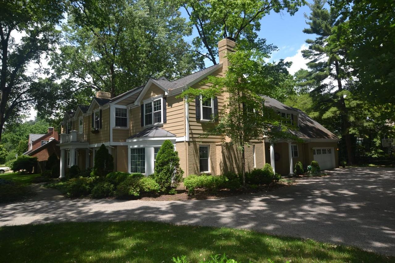 6906 Miami Bluff Dr - Photo 2 of 25