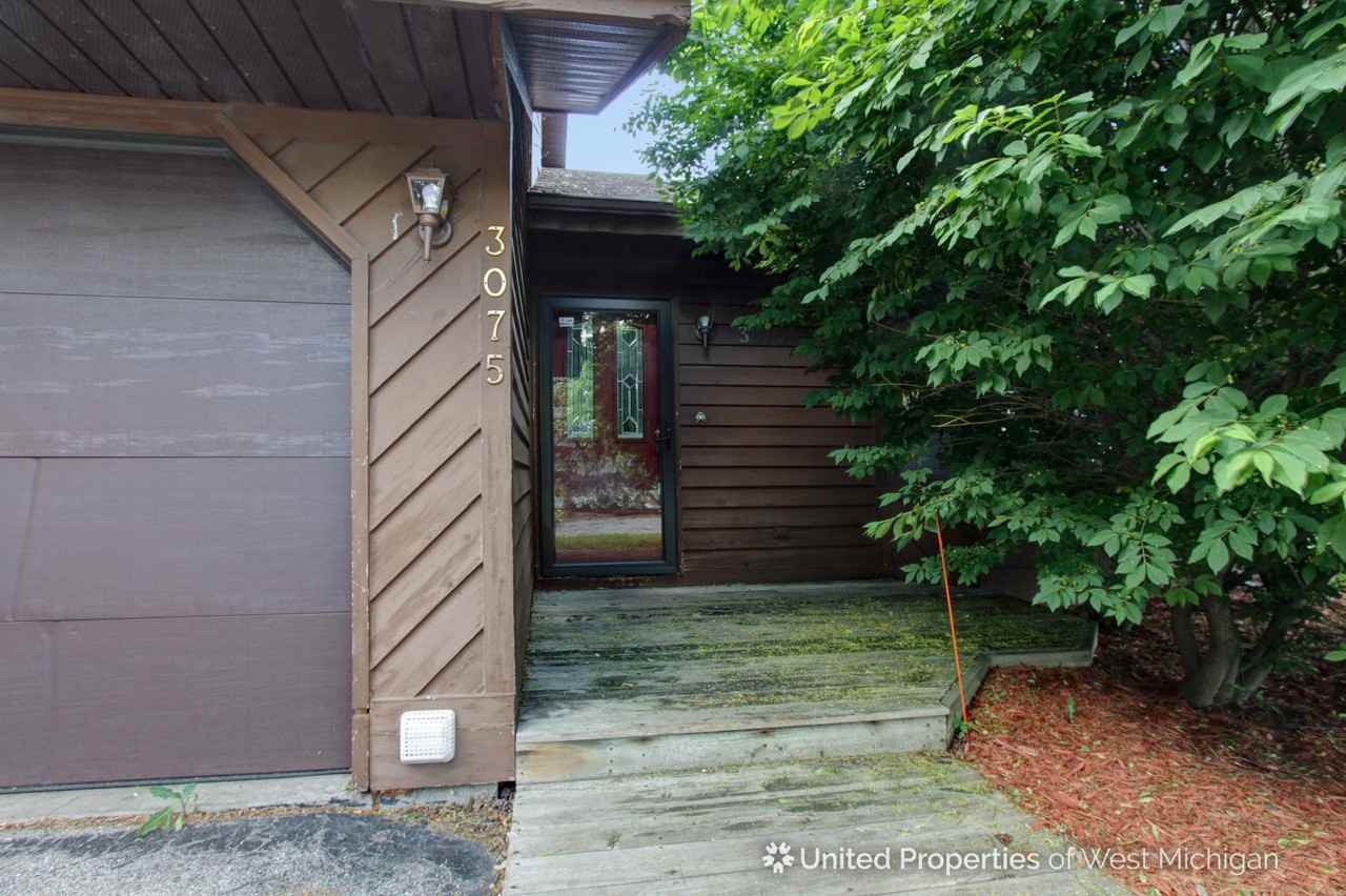 3075 Plainfield Ave NE - Photo 2 of 20