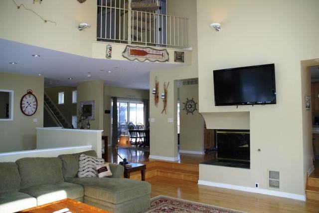 2316 N Shore Dr - Photo 2 of 25