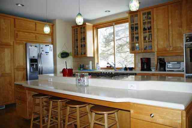 2316 N Shore Dr - Photo 3 of 25