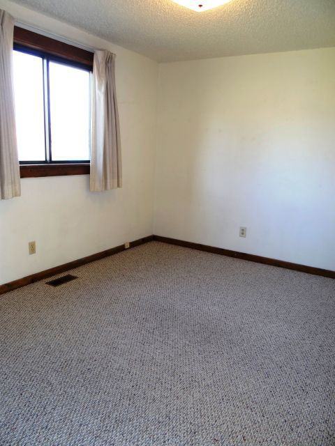 331 Bohl Ave - Photo 3 of 6