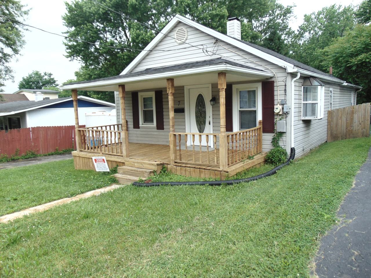 7 Patricia St - Photo 2 of 34