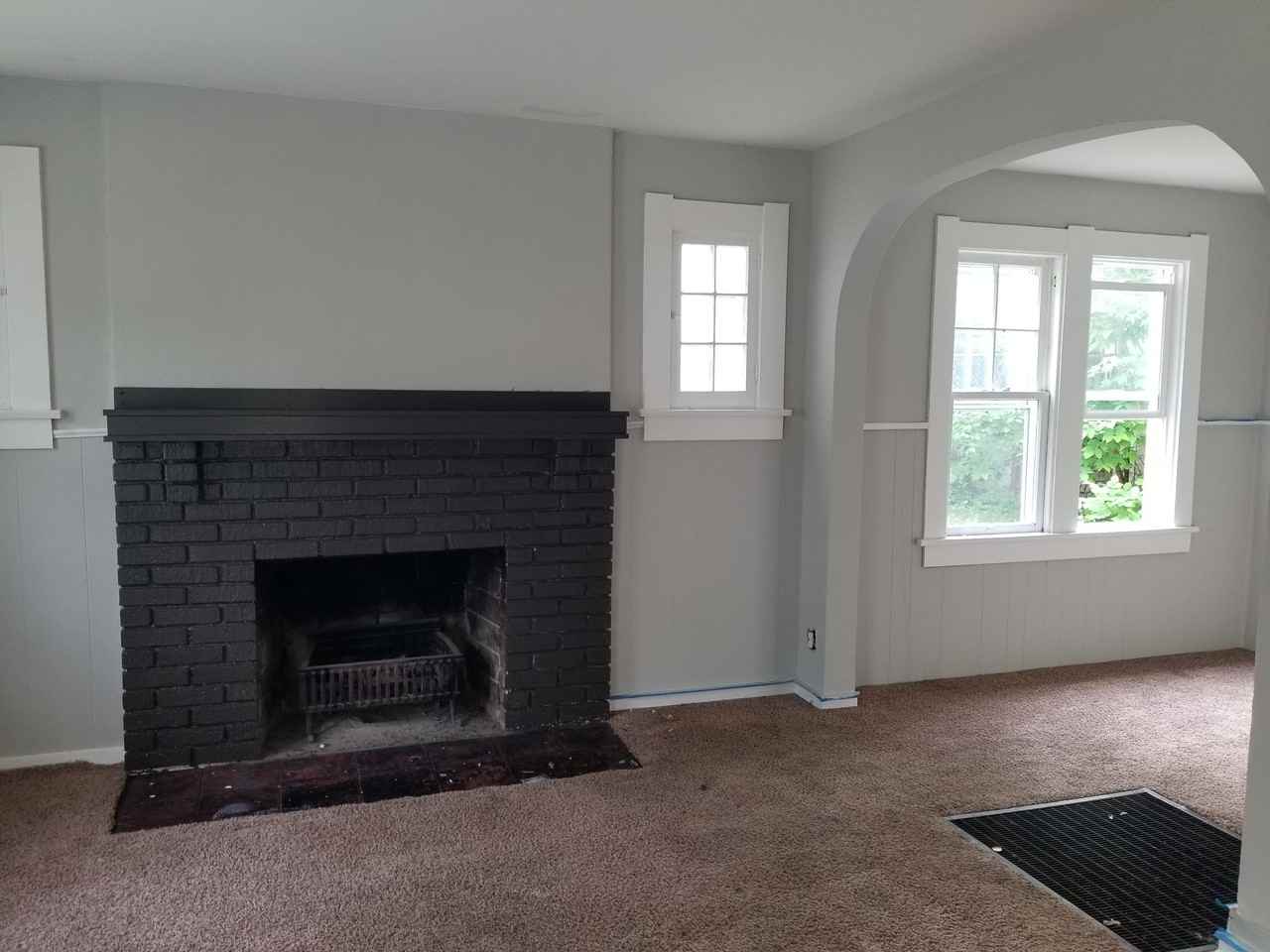 629 W Cushing St - Photo 3 of 5