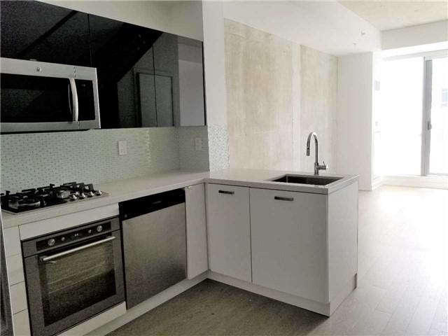 39 Brant Street #PH 10