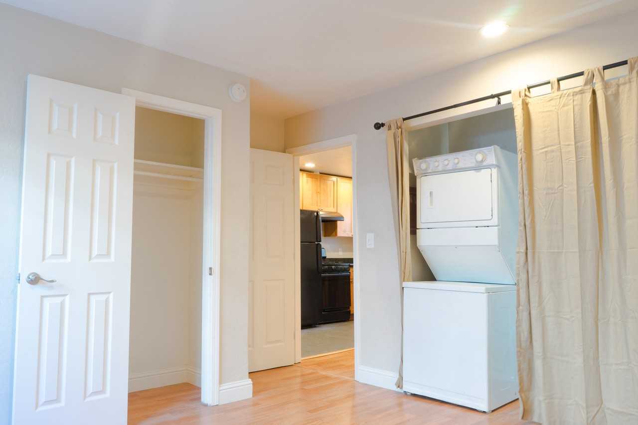 3201 San Leandro Street #6 - Photo 2 of 5