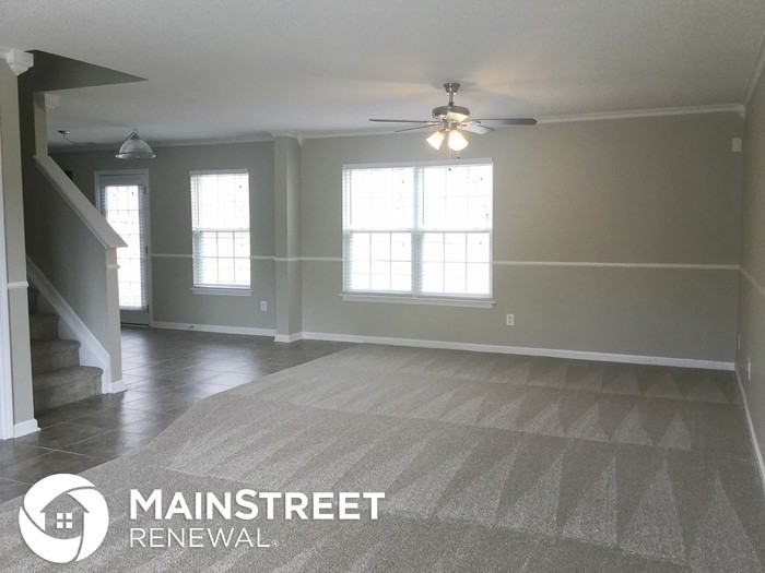 5305 Ian Dr - Photo 3 of 17