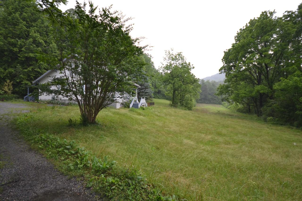 342 Mt Olivet Rd - Photo 2 of 20