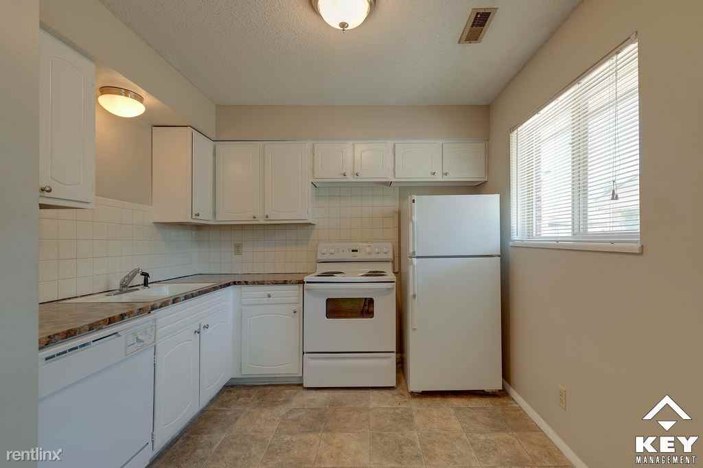 Central Heights Apartments - Photo 3 of 9