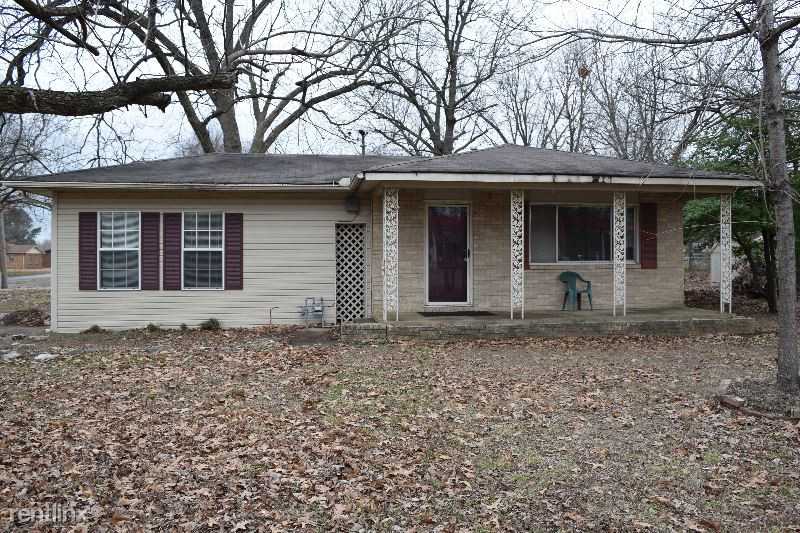 2101 N Church St, Jonesboro, AR 72401 3 Bedroom House for Rent for 750