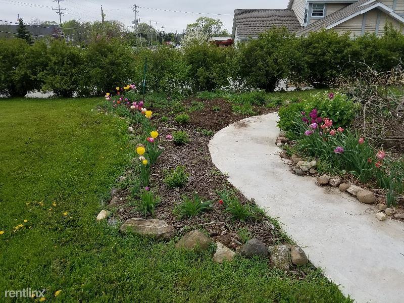 N48w13530 Hampton Rd - Photo 3 of 14