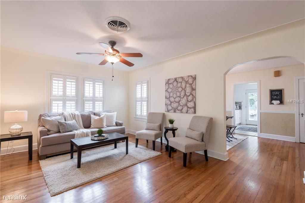 135 29th Ave N - Photo 3 of 22
