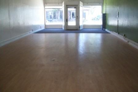 22550 Main St - Photo 2 of 3