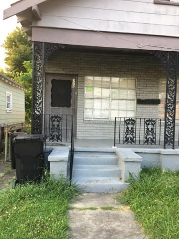 320 Socrates St - Photo 2 of 12