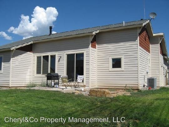 1155 E 19th St - Photo 2 of 12