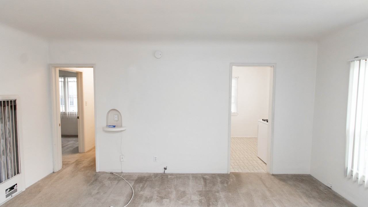 3211 East 2nd - Photo 3 of 19