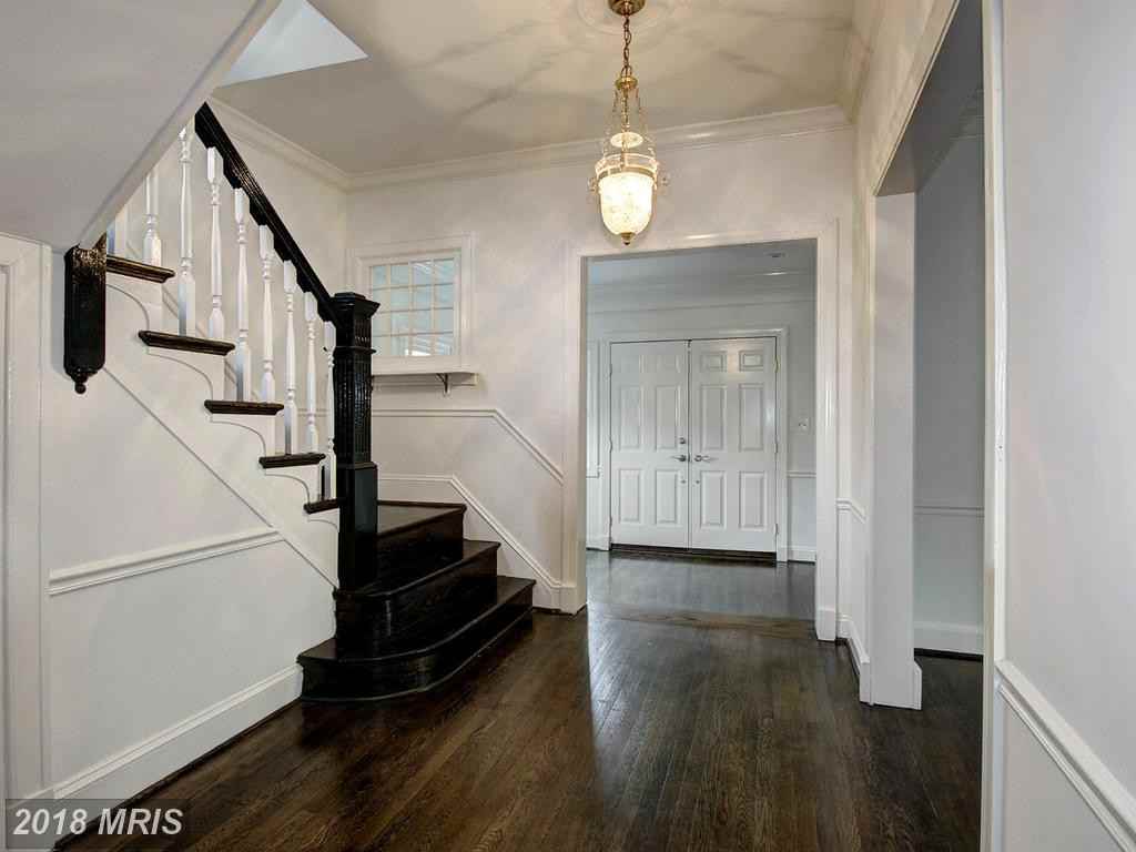 5914 Wisconsin Ave - Photo 3 of 30