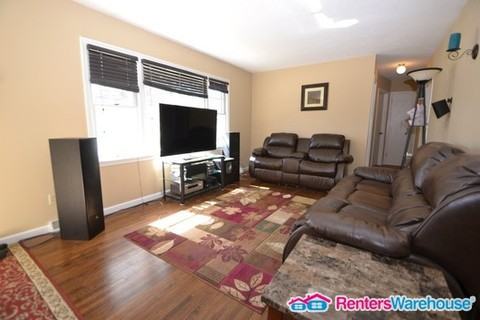 14202 68th Pl N - Photo 2 of 10