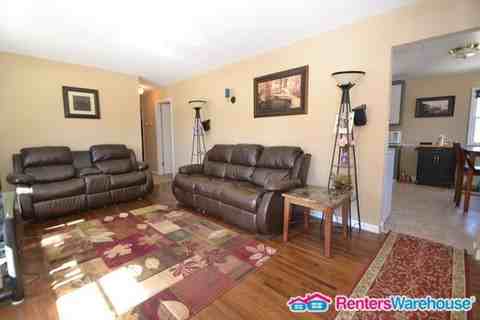 14202 68th Pl N - Photo 3 of 10