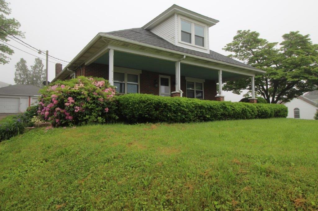 556 Martic Heights Dr - Photo 3 of 10