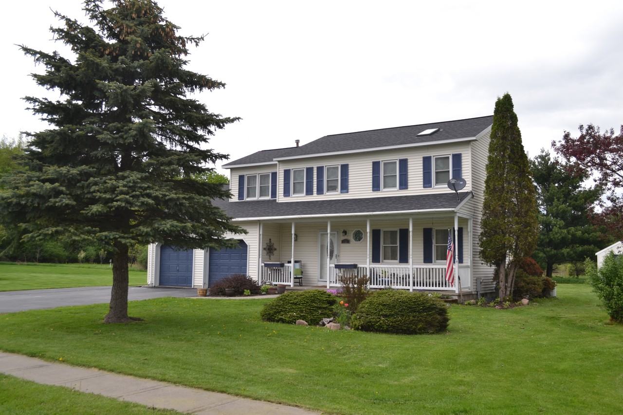 132 Pine Dr - Photo 2 of 22